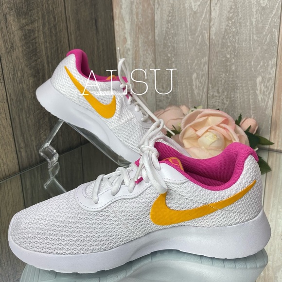 Nike Tanjun White University Red Canvas W AUTHENT - Picture 3 of 6